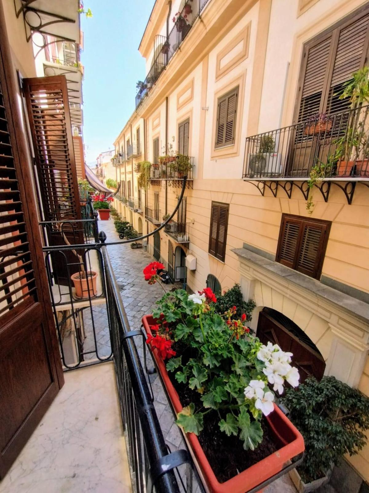 Apartament Domus Vetriera Palermo Zewnętrze zdjęcie