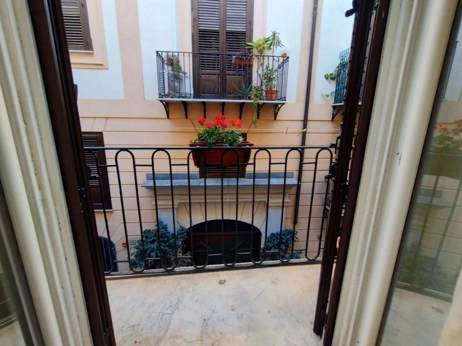 Apartament Domus Vetriera Palermo Zewnętrze zdjęcie