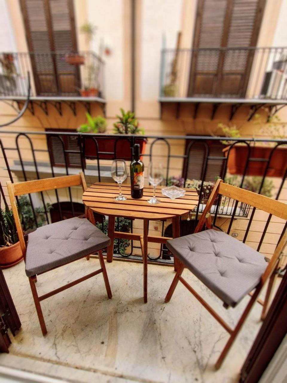 Apartament Domus Vetriera Palermo Zewnętrze zdjęcie